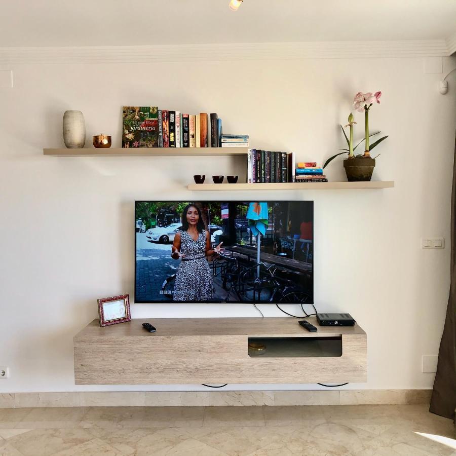 D12 Espectacular Y Moderno Apartamento En Primera Linea - Estepona - Sinfonia Del Mar المظهر الخارجي الصورة
